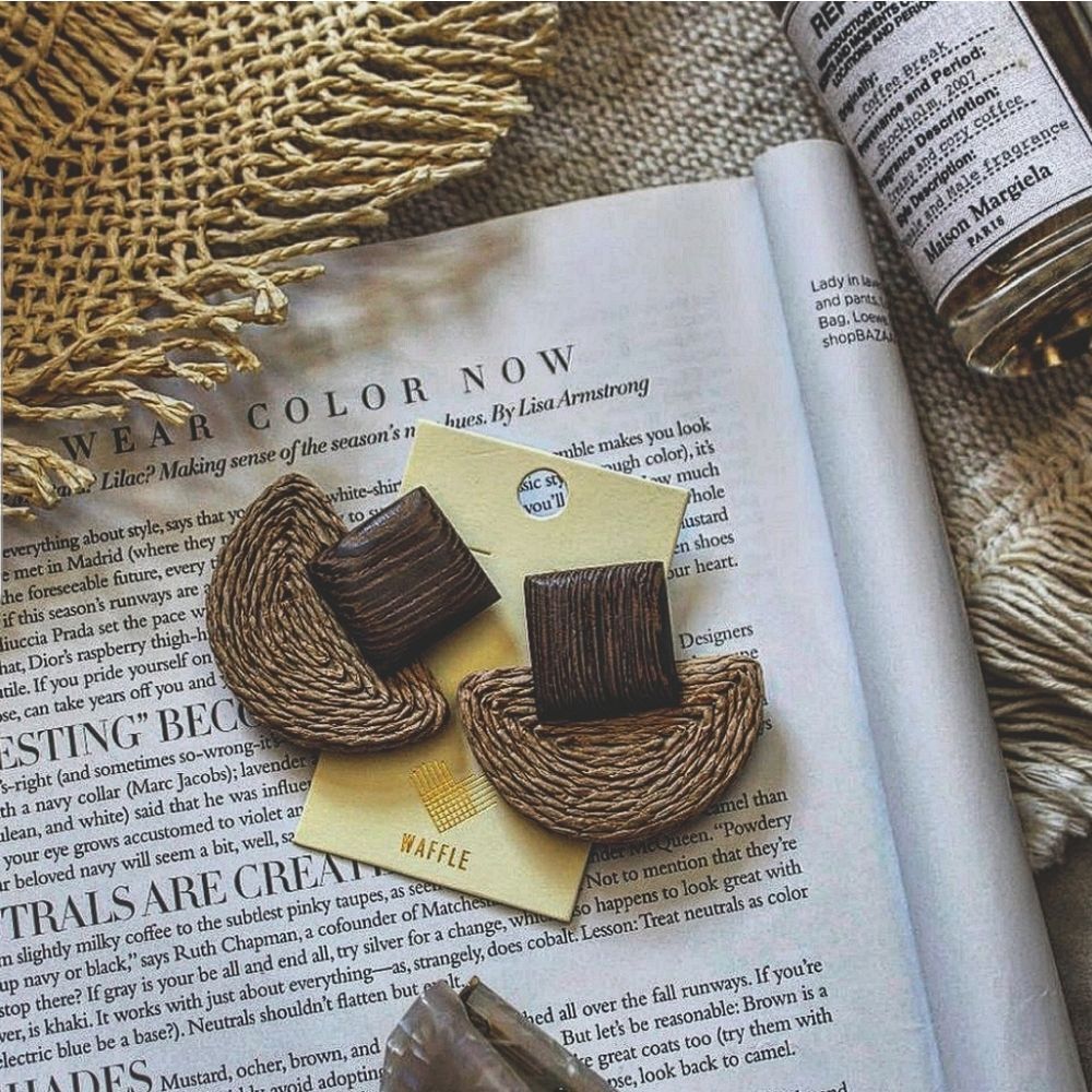 🆕️Vacation on my mind Collection// Brown woven Earring